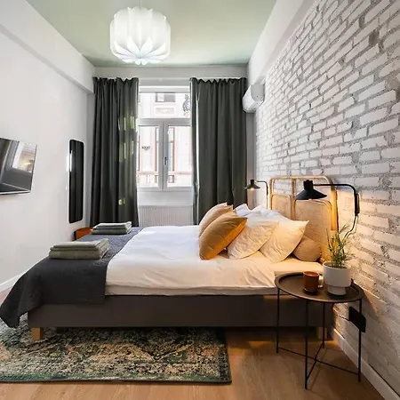 Apartment Old - Self Check-in *