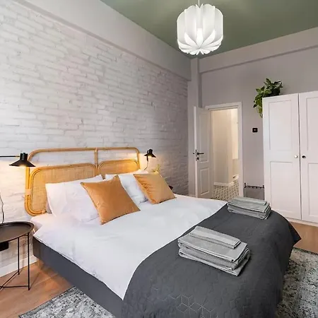 Apartment Old - Self Check-in