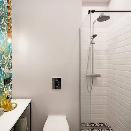 Old - Self Check-in Apartment Bucharest